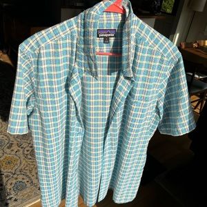 Men’s Patagonia button up